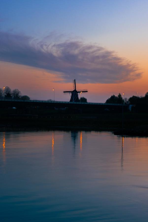 Pillows Luxury Boutique Aan De Ijssel Hotel 4*