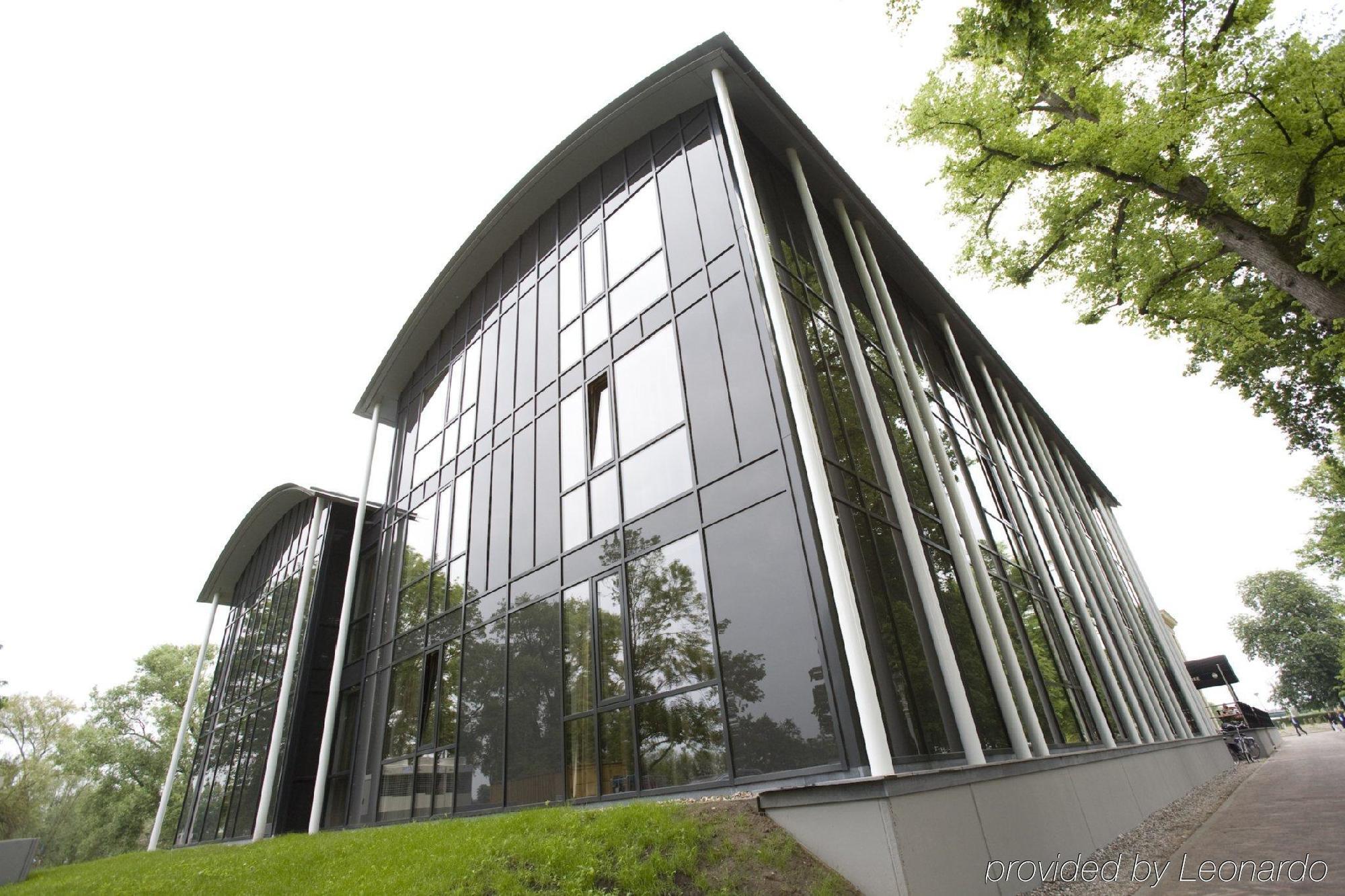 Pillows Luxury Boutique Aan De Ijssel Hotel 4*